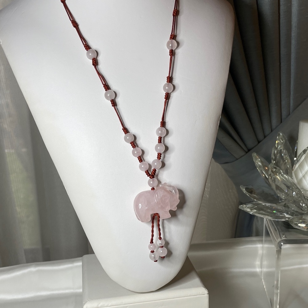 Elegant Rose Quartz Elephant Beaded Necklace Vintage elephant necklace  trunk up